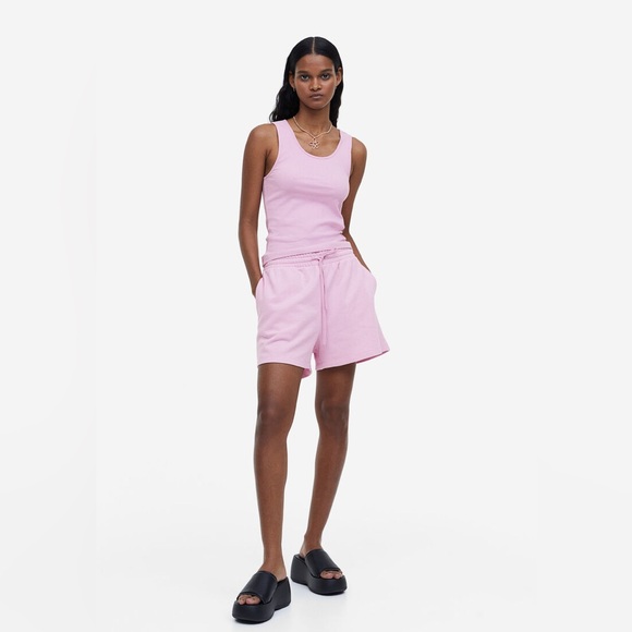 3/$10 H&M Divided Ribbed Tank Top - Picture 3 of 12